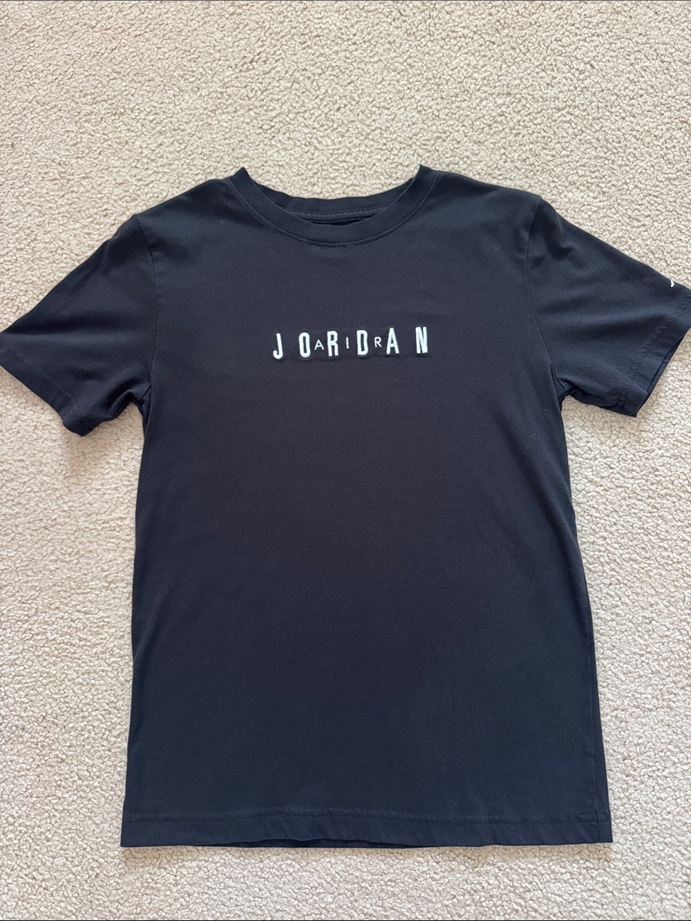 Boy’s Jordan Woodmark Embroidered Crew Neck Tee - L